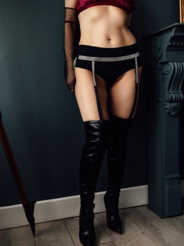 Анна Прекрасная Брюнетка фото 26